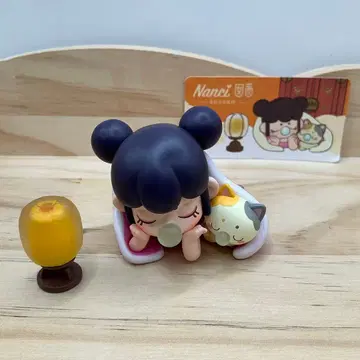 낸시 피규어 Nanci 누워있는 고양이 3