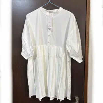 레이 카즌 반팔 블라우스 미사용 새상품