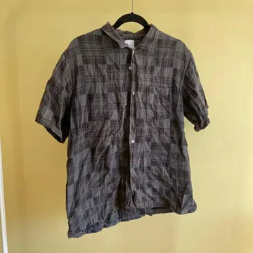 굿이너프 GOODENOUGH 반팔 셔츠 스몰g