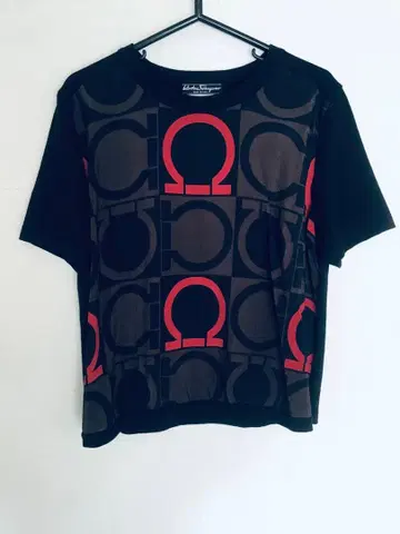 살바토레 페라가모 실크 절개 니트 상의 이탈리아제 M 사이즈