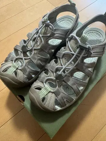 킨 위스퍼 24.0 샌들 베이지 킨 수륙양용