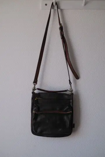 HERZ 리버서블 숄더백