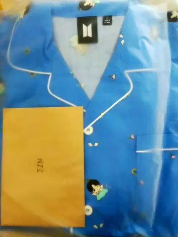 BTS 진 GOOD DAY 파자마 L 사이즈