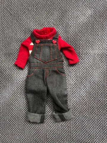 네오 브라이스, 리카짱 니트탑과 오버롤