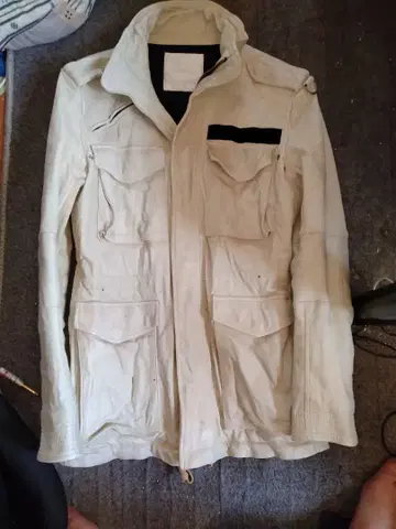 CHARMCULT 베이지 밀리터리 자켓 m-65