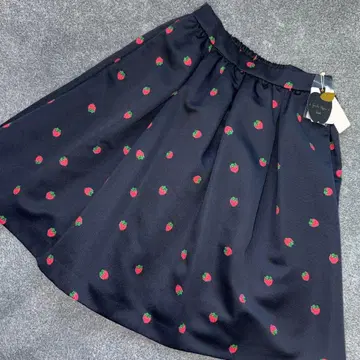 프랑슈리페 블랙 딸기 스커트 M 미사용