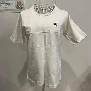 새상품 GYDA FILA 콜라보 T셔츠 반팔 백 로고