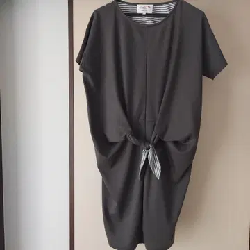 아놀드 파머 다크 그레이 반팔 원피스 허리 리본