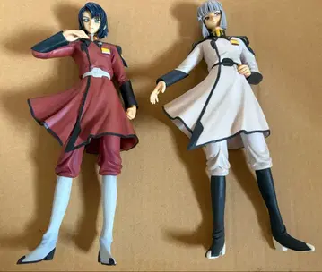 아스란 자라 이자크 줄 피규어