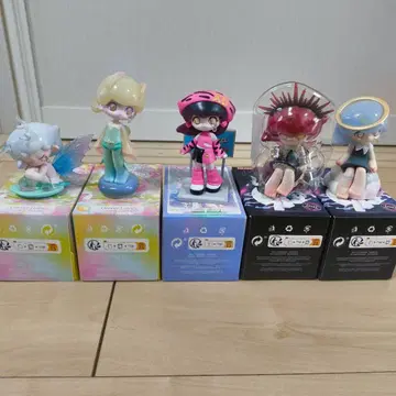 AZURA popmart 5체 세트 판매