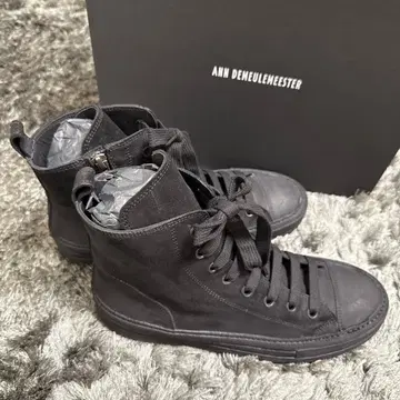 미사용 새상품 블랙 42 사이즈 Ann Demeulemeester