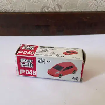 포켓 토미카 P048 NISSAN LEAF