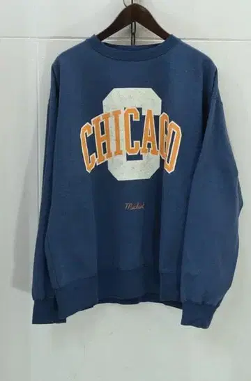 BARNS OUTFITERS 맨투맨