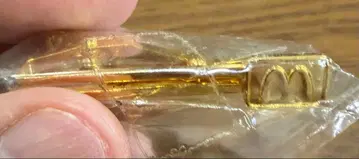 맥도날드 골드 넥타이핀 미사용