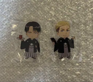 초레어 진격의 거인 캐릭터움 카페 일본 의류 아크릴 스탠드 리바이 엘빈