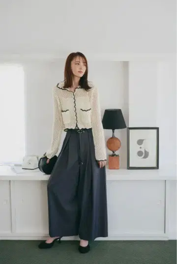 COCODEAL 인조 가죽 디자인 벨트 포함 턱 팬츠