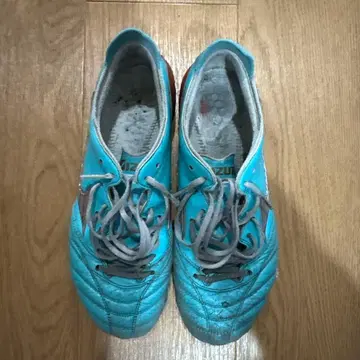 미즈노 축구화 스파이크 모렐리아 네오 3 초레어 모델 한정 컬러