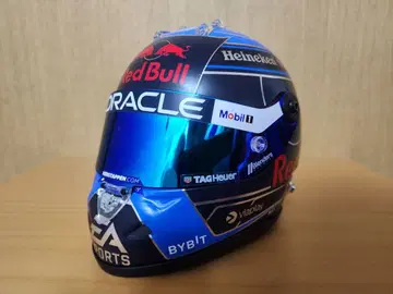 맥스 페르스타펜 레드불 1/2 헬멧 2023년 미국 GP 사양