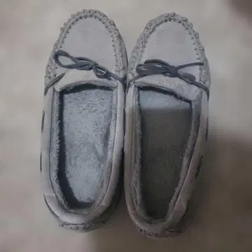 그레이 스웨이드 모카신