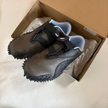 emmi x PUMA 푸마 Mostro Perf 23.5cm