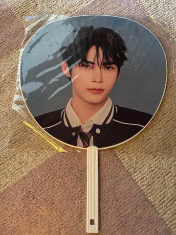 ZB1 제베원 TIMELESS WORLD 성한빈 부채