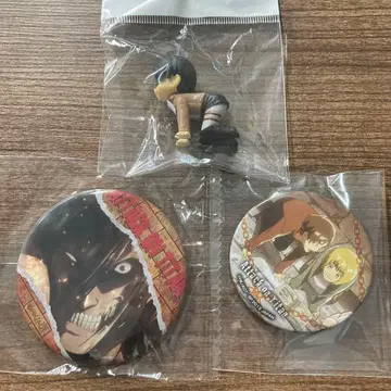 진격의 거인 배지 피규어 세트