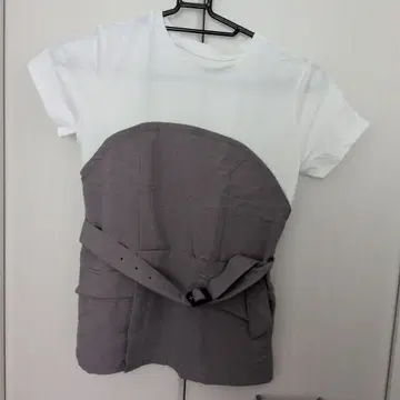 허리 벨트 포함 반팔 T셔츠 화이트/그레이