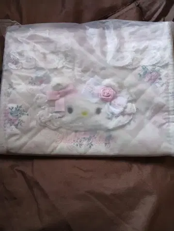 산리오 화이트 프릴 디자인 시리즈 헬로키티 토트백 프릴