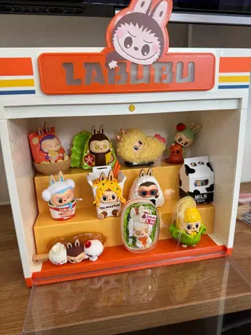 LABUBU 와키마트 컨테이너 포함