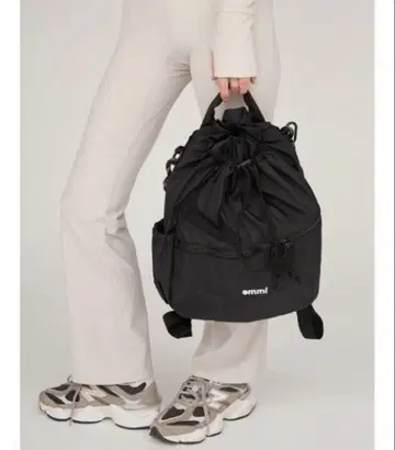 발수 emmi 로고 멀티 백팩