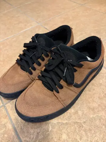 VANS SKATEBOARDING POPCUSH 반스