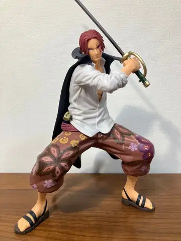 샹크스 피규어 빨간 머리 ONE PIECE 새상품급