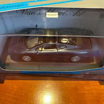 No.412 재규어 XJ 220 1991년식 메탈릭 블루