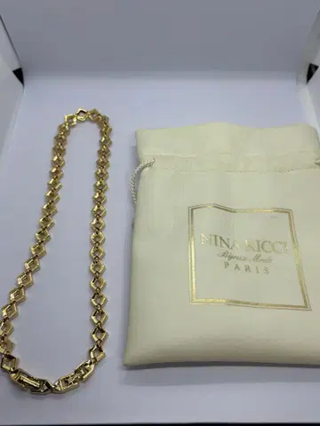 NINA RICCI 목걸이 포함