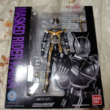 s.h.figuarts 가면라이더 카이자
