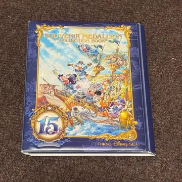 디즈니 TDS 15주년 수베니어 메달 컬렉션북 메달 45개 세트