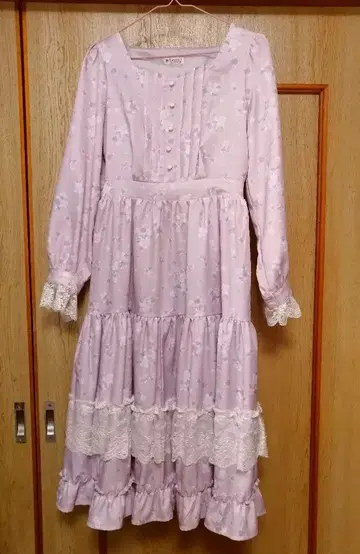 액시즈(axes) 벚꽃 긴팔 원피스