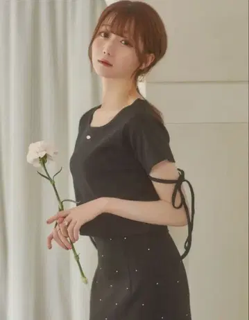 로제 뮤즈 rose charm minitee