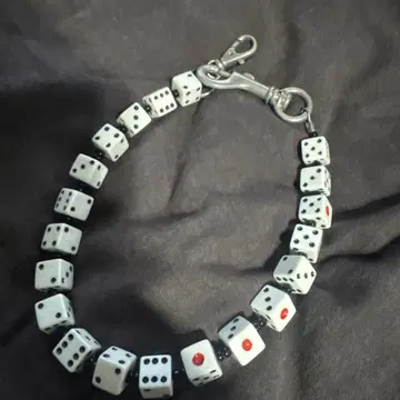주사위 디자인 월렛 체인