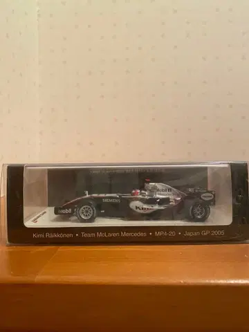 스파크 1/43 키미 라이코넨 MP4-20 F1 일본 GP 2005
