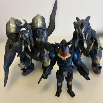 울트라맨 트리거 시리즈 괴수 피규어 세트