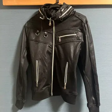 블랙 인조 가죽 후드 부착 자켓 다크웨어 라이더스 M