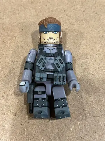 코나미 메탈 기어 솔리드 2 솔리드 스네이크 큐브릭