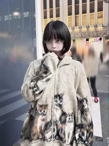아노짱 착용 고양이 플리스 자켓 구제 의류