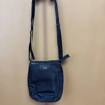 NINA RICCI 블랙 숄더백