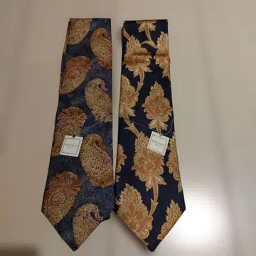 NINA RICCI 넥타이 빈티지