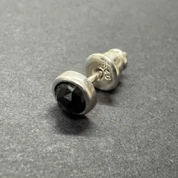 [ silver925 한쪽용 ] 오닉스 귀걸이