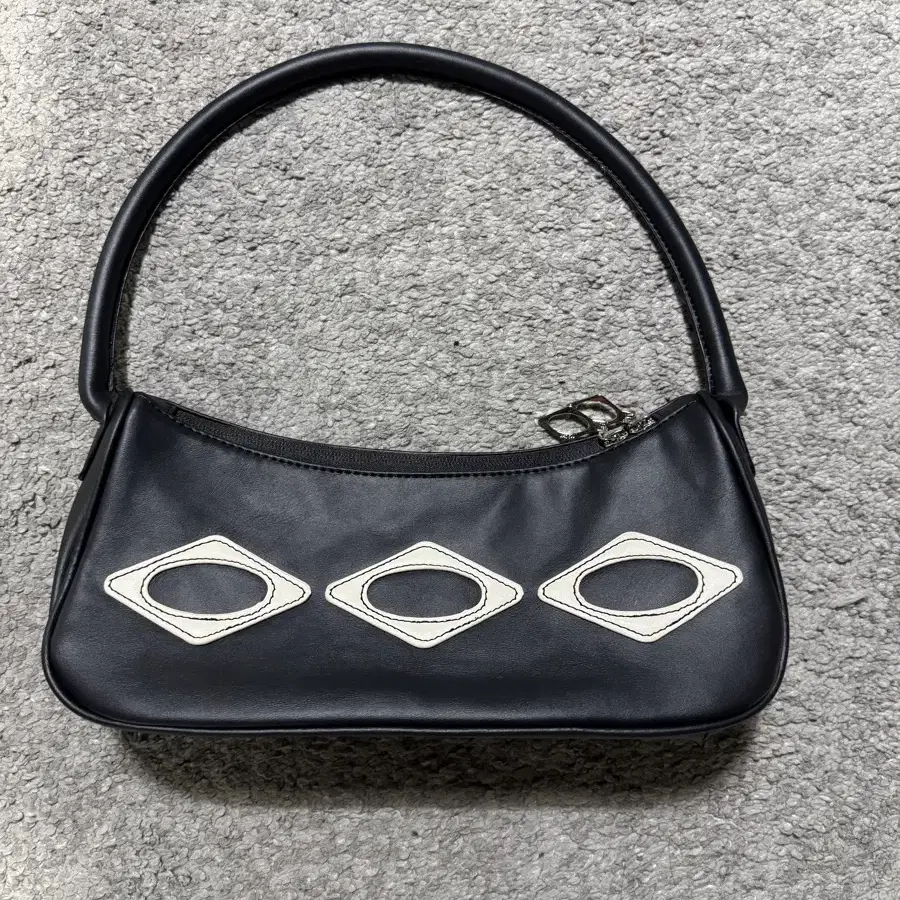 Mischief Rhombus Leather Shoulder Bag #미스치프,#미스치프백,#롬