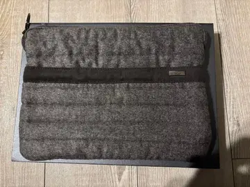 (최종 가격) [38,000엔] 헤르노 실크 캐시미어 스웨이드 클러치백