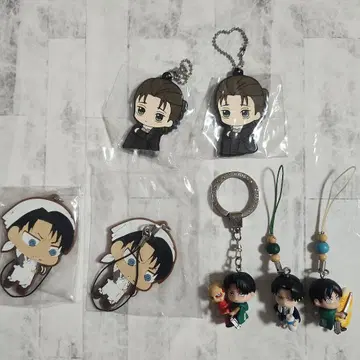 진격의 거인 마스코트 스트랩 키링 러버 스트랩 묶음 판매